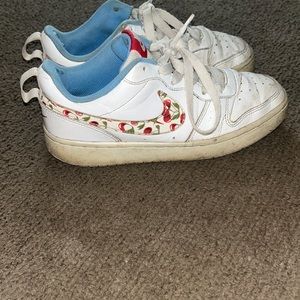 custom nike shoes size 6